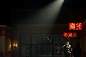 换季清单：旧物店门口贴的手写清单与待整理的物件
